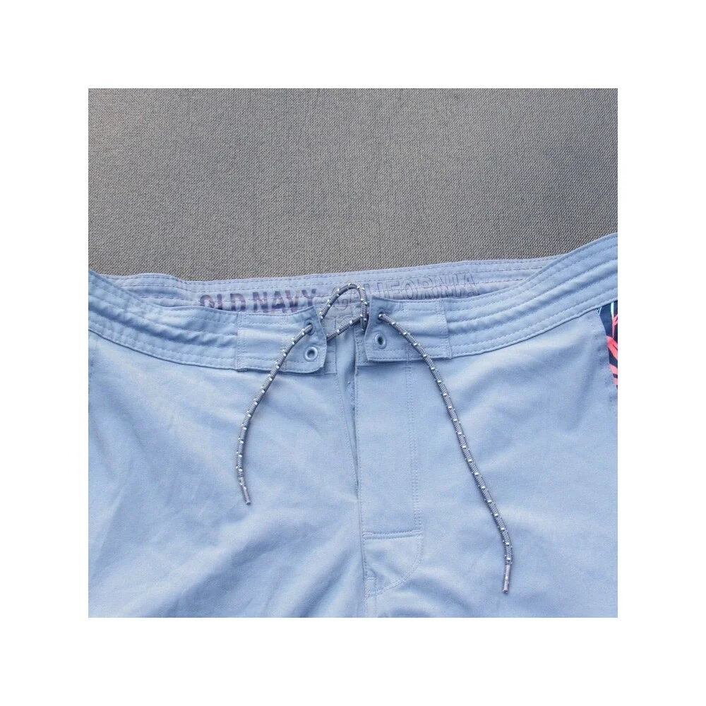 Old Navy dive into